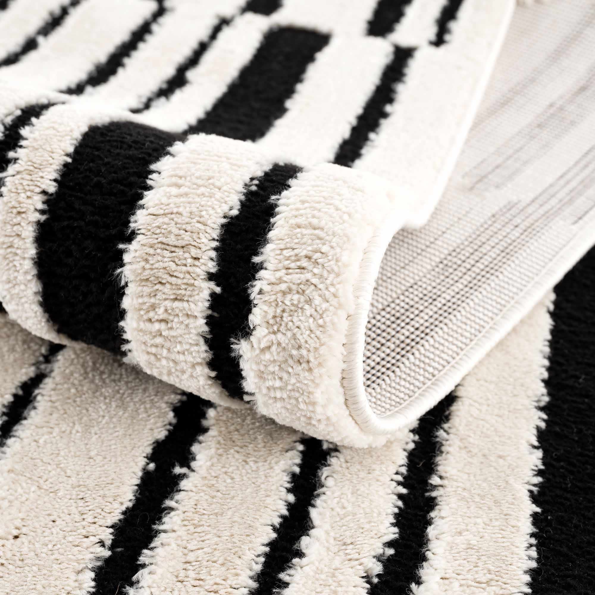 Bansi Area Rug - Clearance by Boutique Rugs