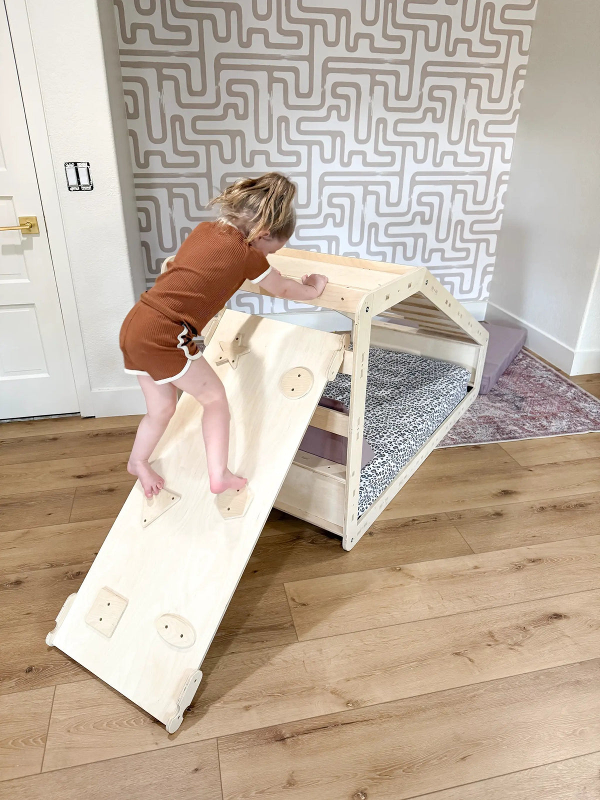 FERNANDA- Play Cube by Bush Acres