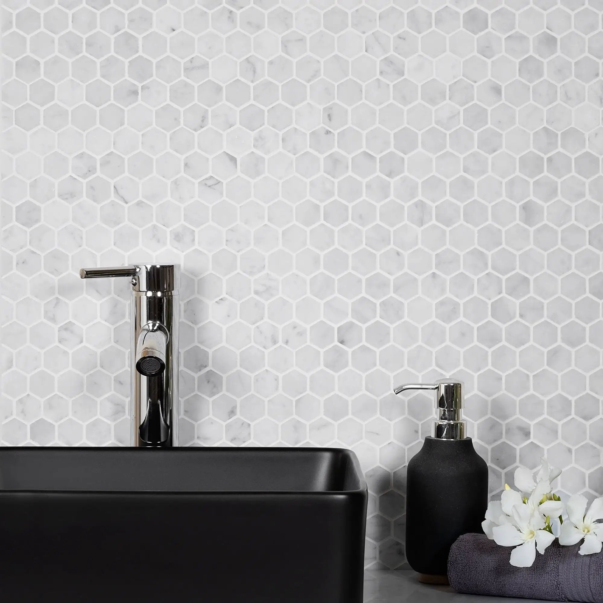 White 11x12 Honed Hexagon Bianco Carrara Marble Mosaic Tile (5 pack, 4.55 sq ft/case) by Apollo Tile