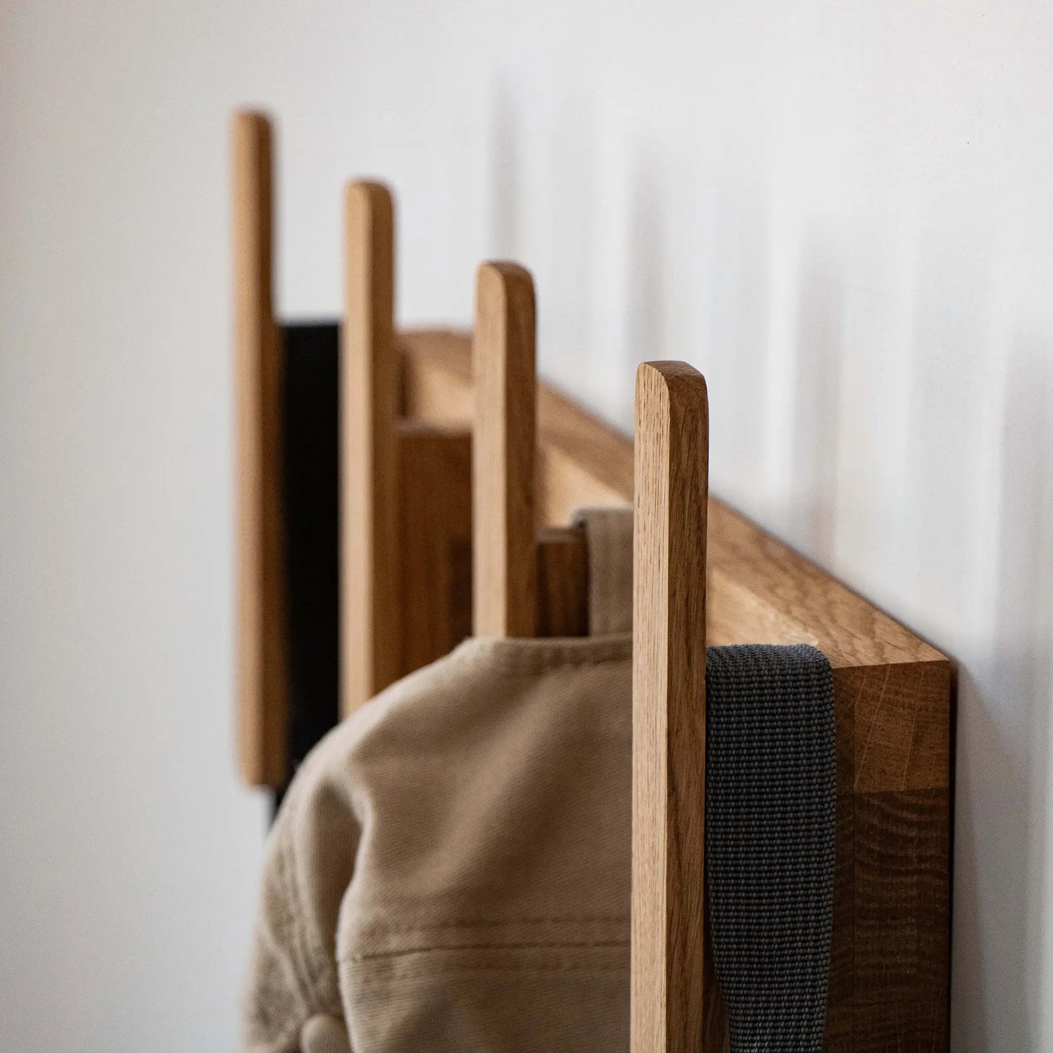 THE VERA - wall hanger by VARBROS