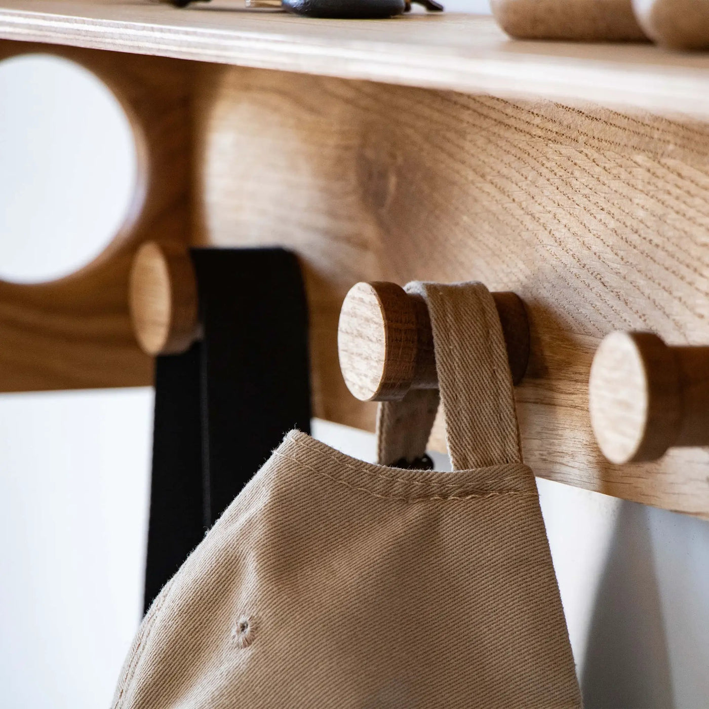 THE POLLY - wall hanger by VARBROS