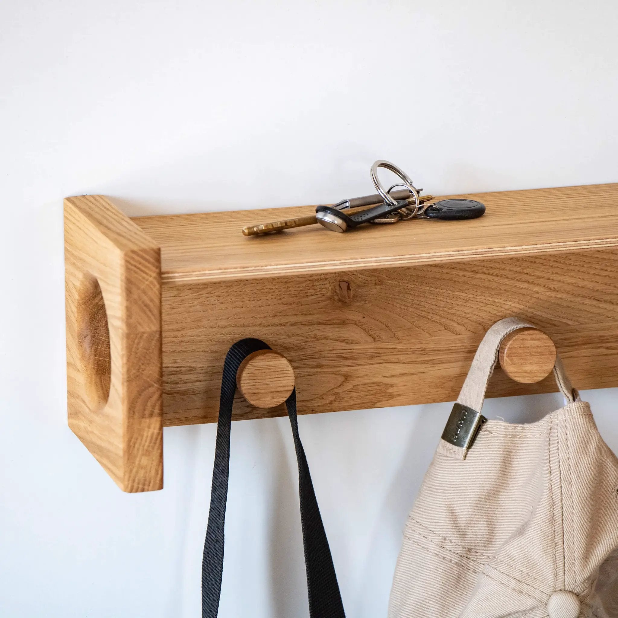 THE POLLY - wall hanger by VARBROS