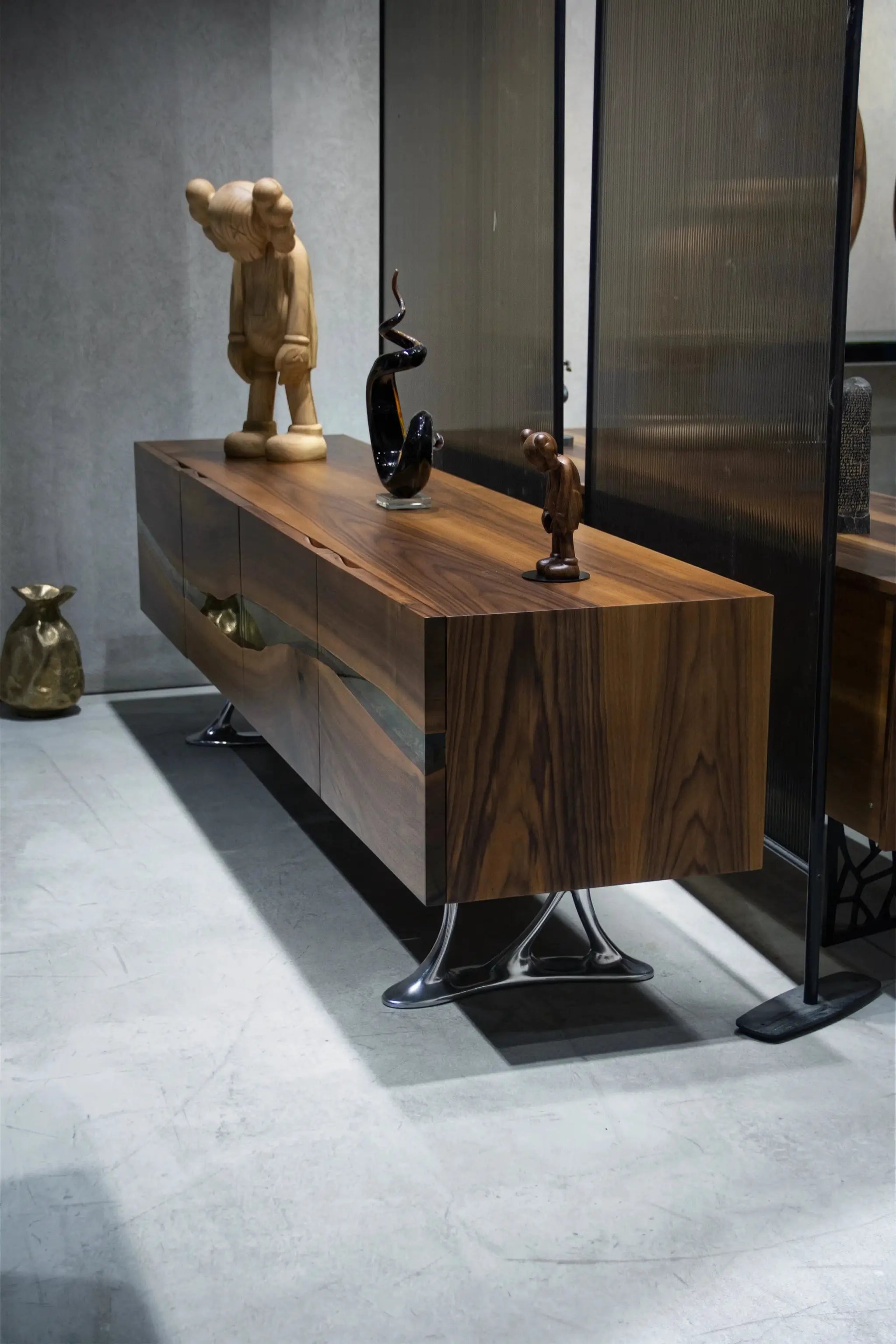 Luxury D-Shaped Walnut & Epoxy Executive Desk by Gizz