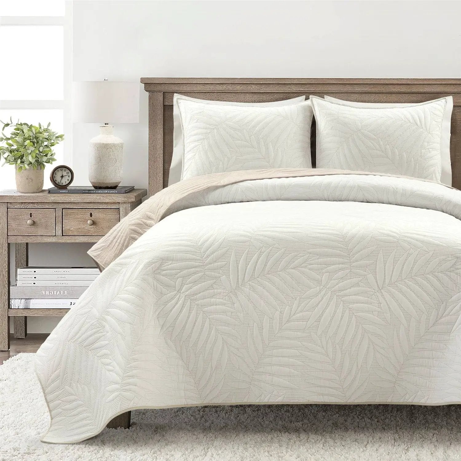 Full/Queen Lightweight Fern Leaf Reversible 3-PC White Beige Cotton Quilt Set by HomePacific