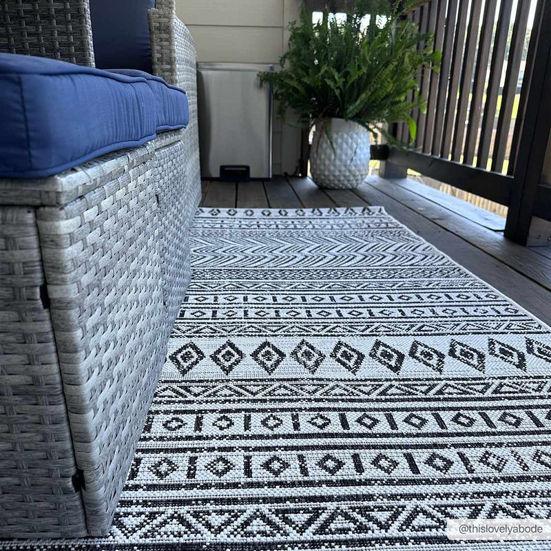 Imboden Black&White Outdoor Rug by Boutique Rugs