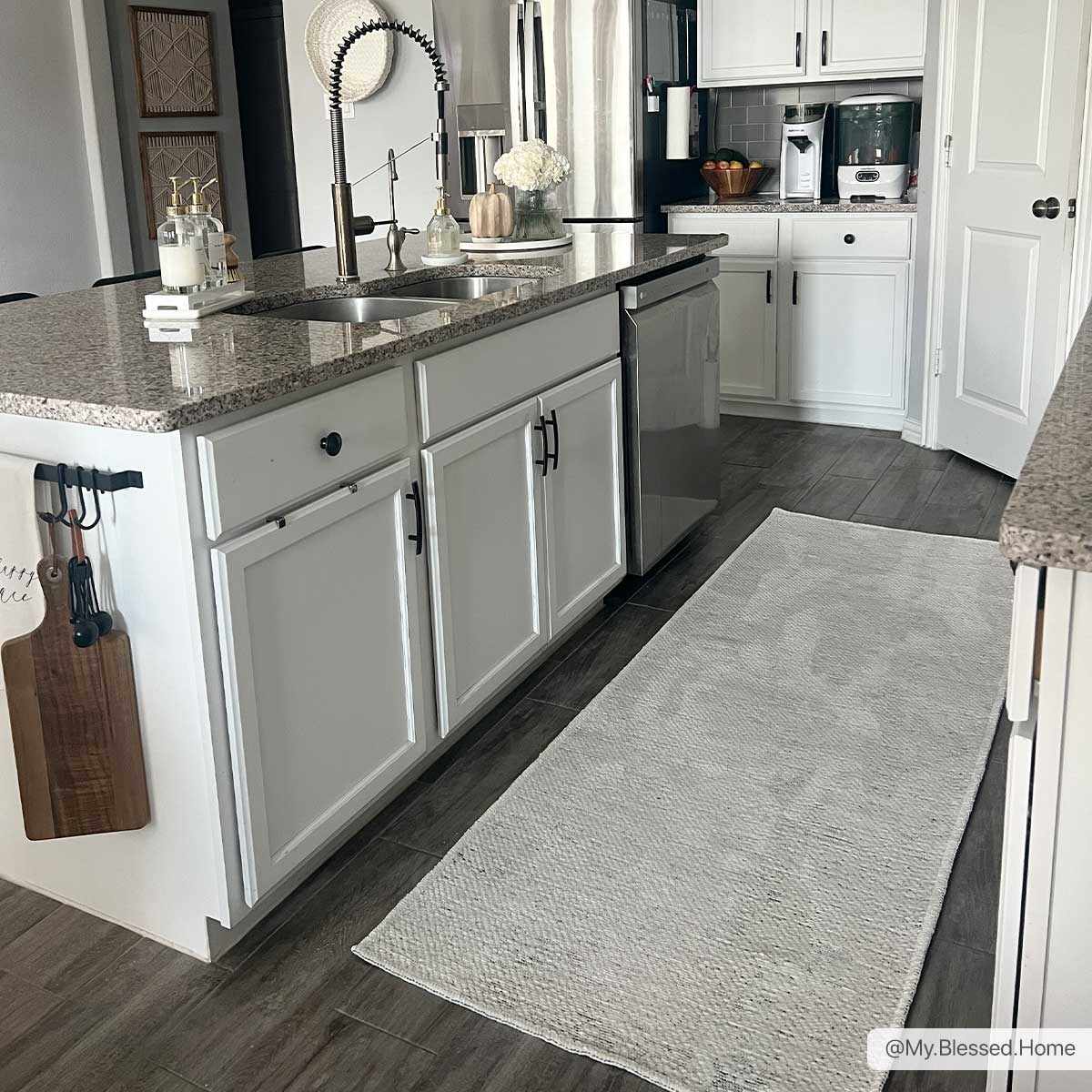 Isako Gray Solid Washable Area Rug - Clearance by Boutique Rugs