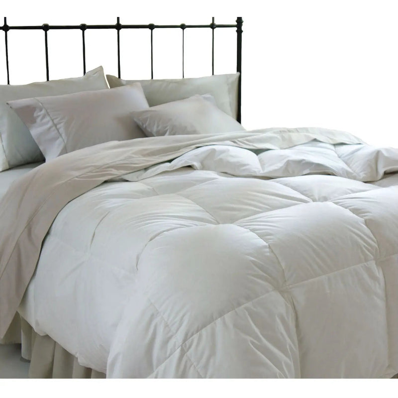 King size Down Alternative Comforter in White Microfiber by HomePacific