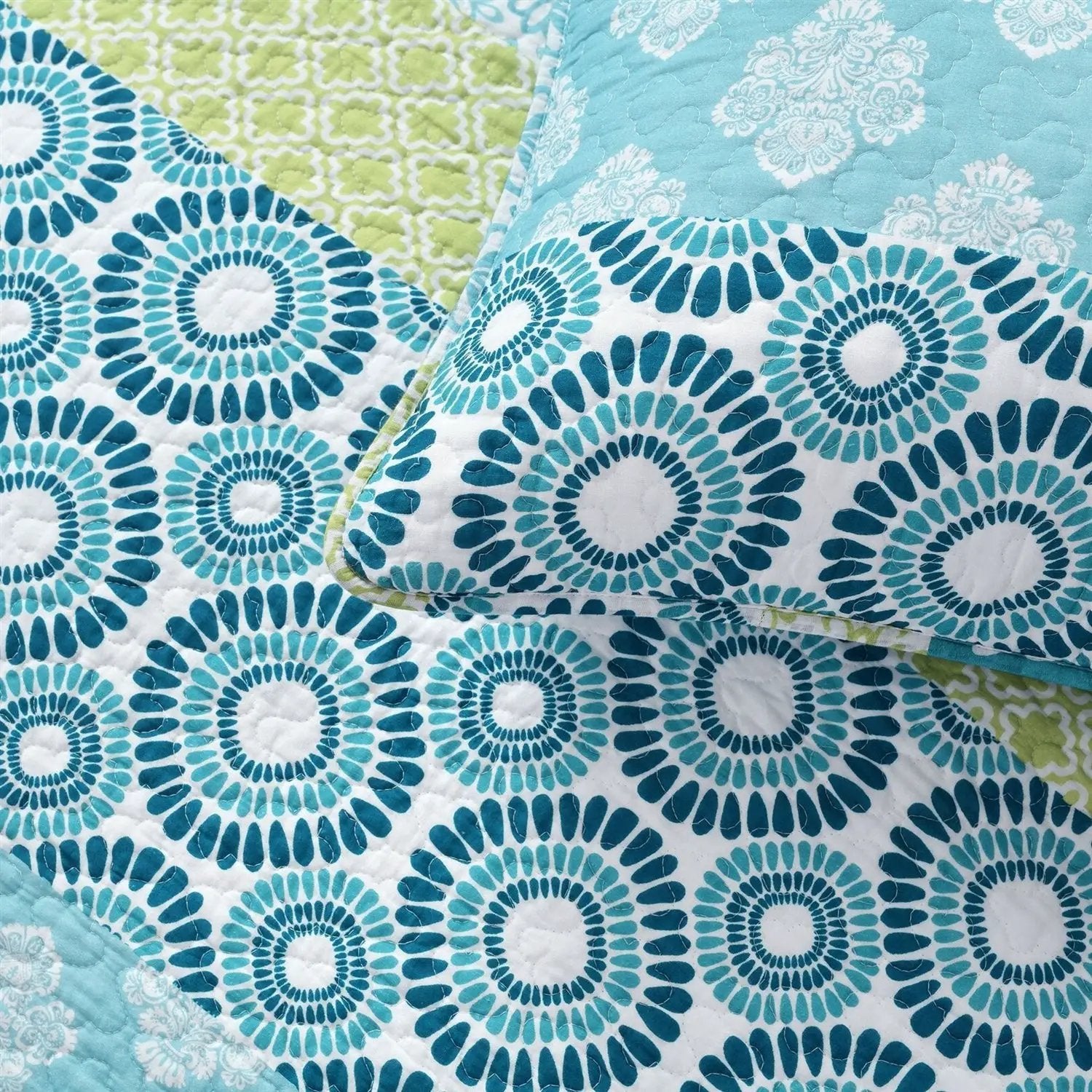 King size Cotton 3 Piece Reversible Blue White Green Floral Damask Quilt Set by HomePacific