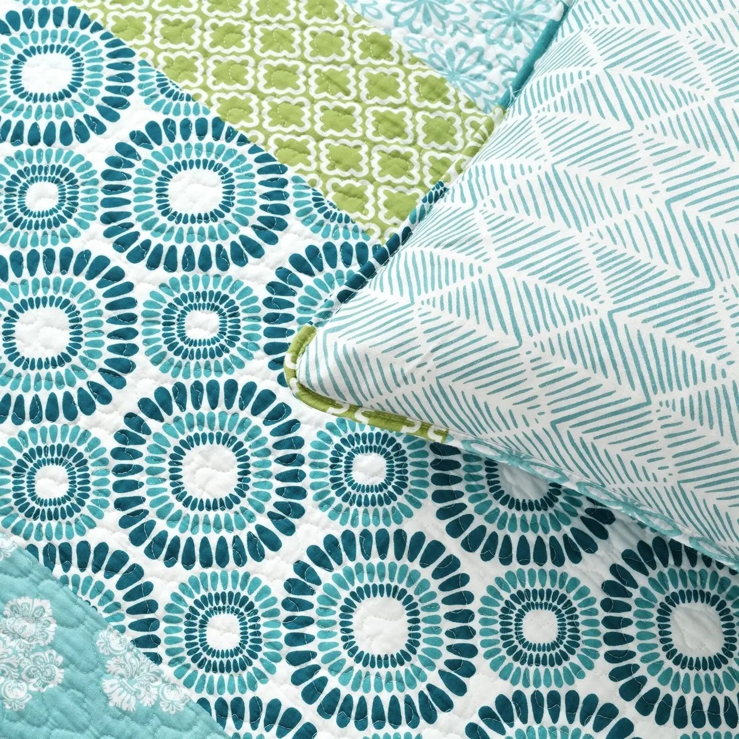 King size Cotton 3 Piece Reversible Blue White Green Floral Damask Quilt Set by HomePacific