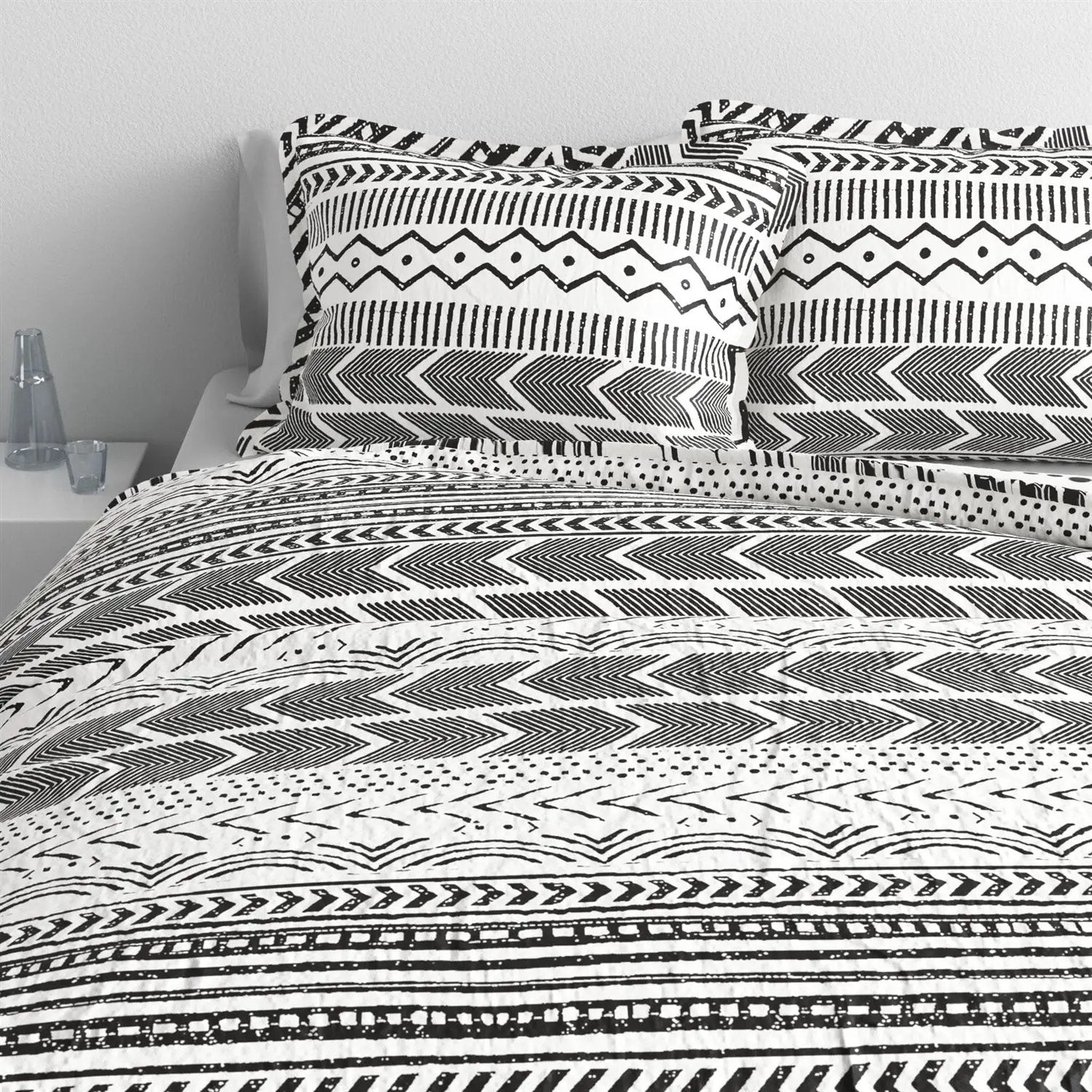 3 Piece Scandinavian Black White Reversible Cotton Set in King by HomePacific