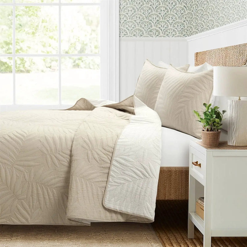 King size Lightweight Fern Leaf Reversible 3-PC White Beige Cotton Quilt Set by HomePacific
