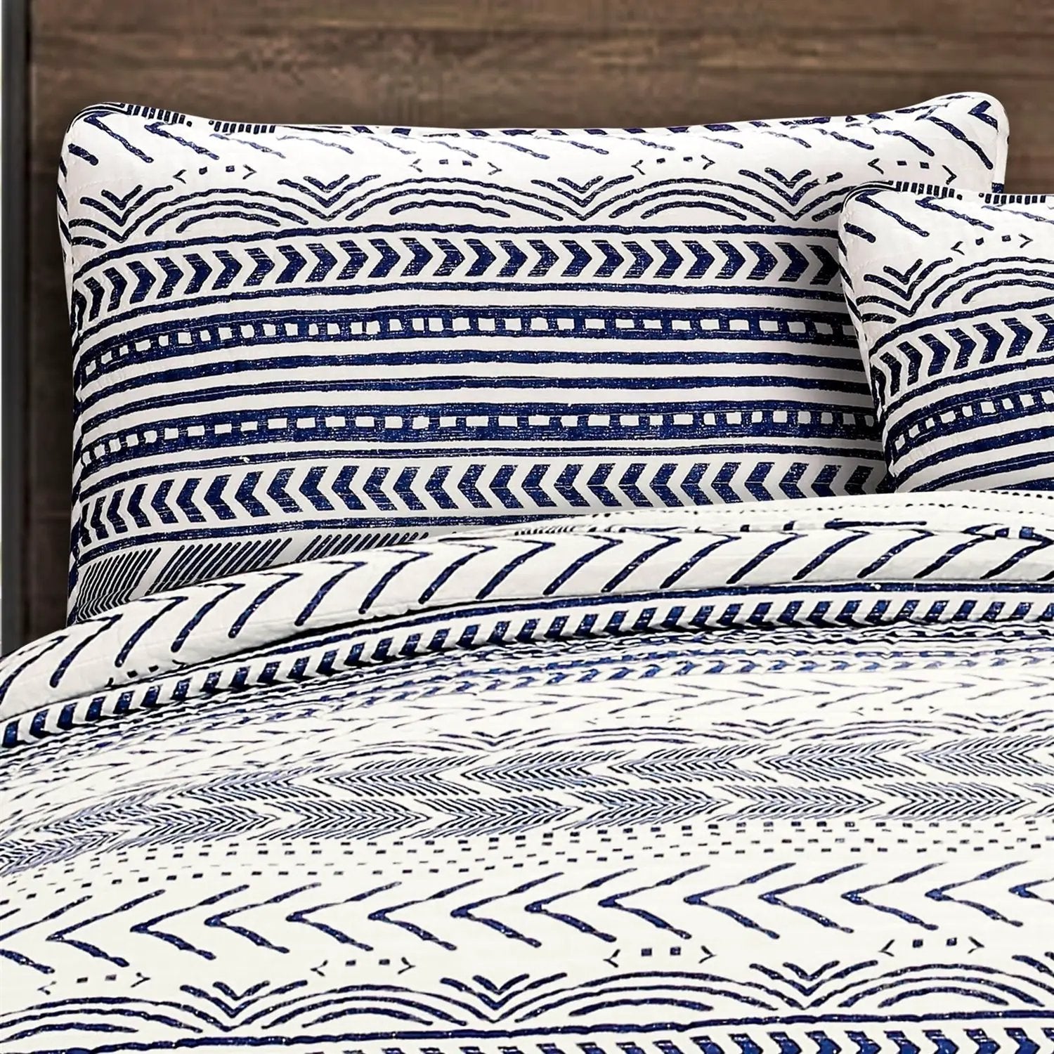 3 Piece Scandinavian Blue White Reversible Cotton Set in King by HomePacific