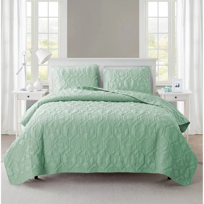 King Coastal Beach Starfish Seashell Seahorse Light Green Teal Quilt Set by HomePacific