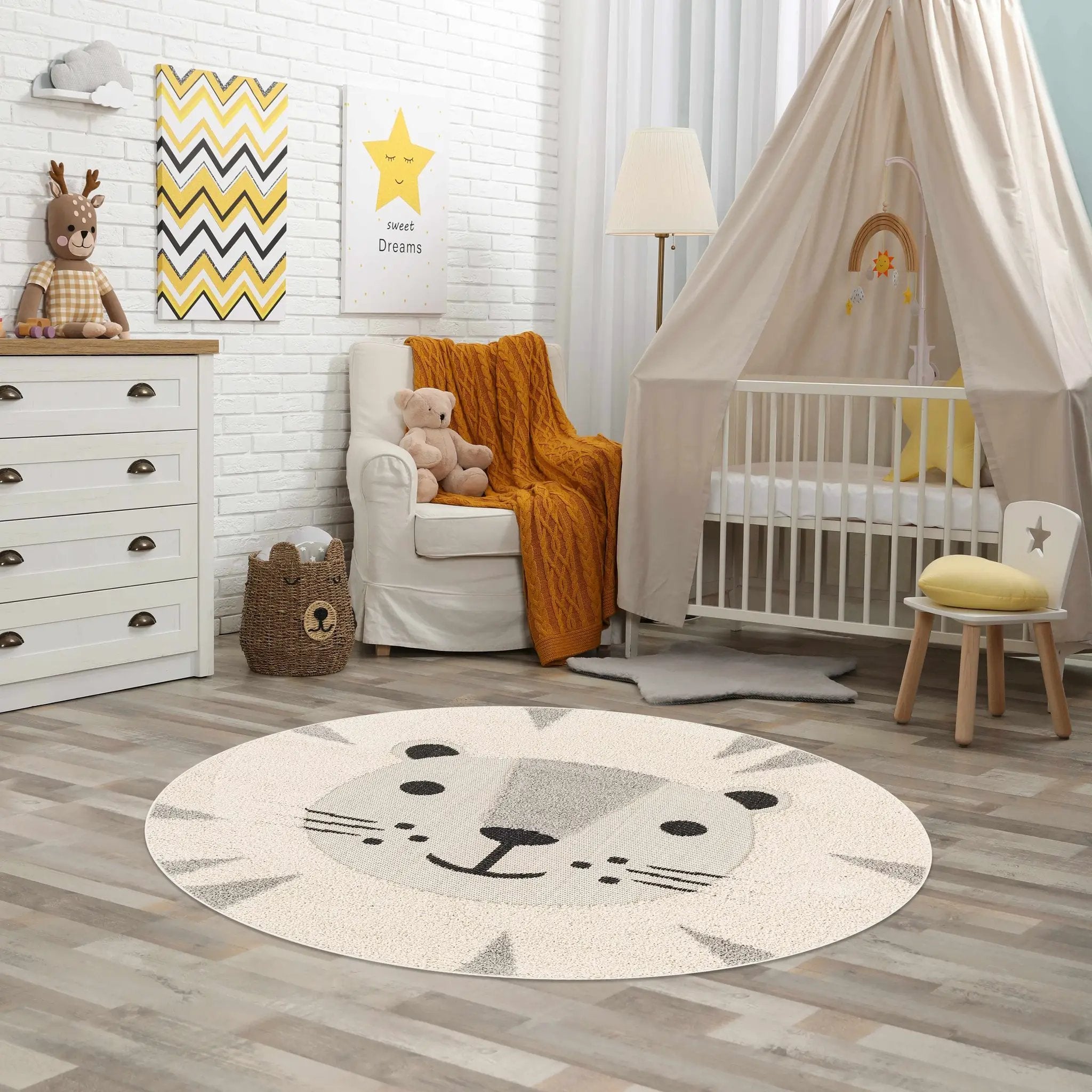 Kids Lion Animal Print Nursery Outdoor Area Rug - Clearance by Boutique Rugs