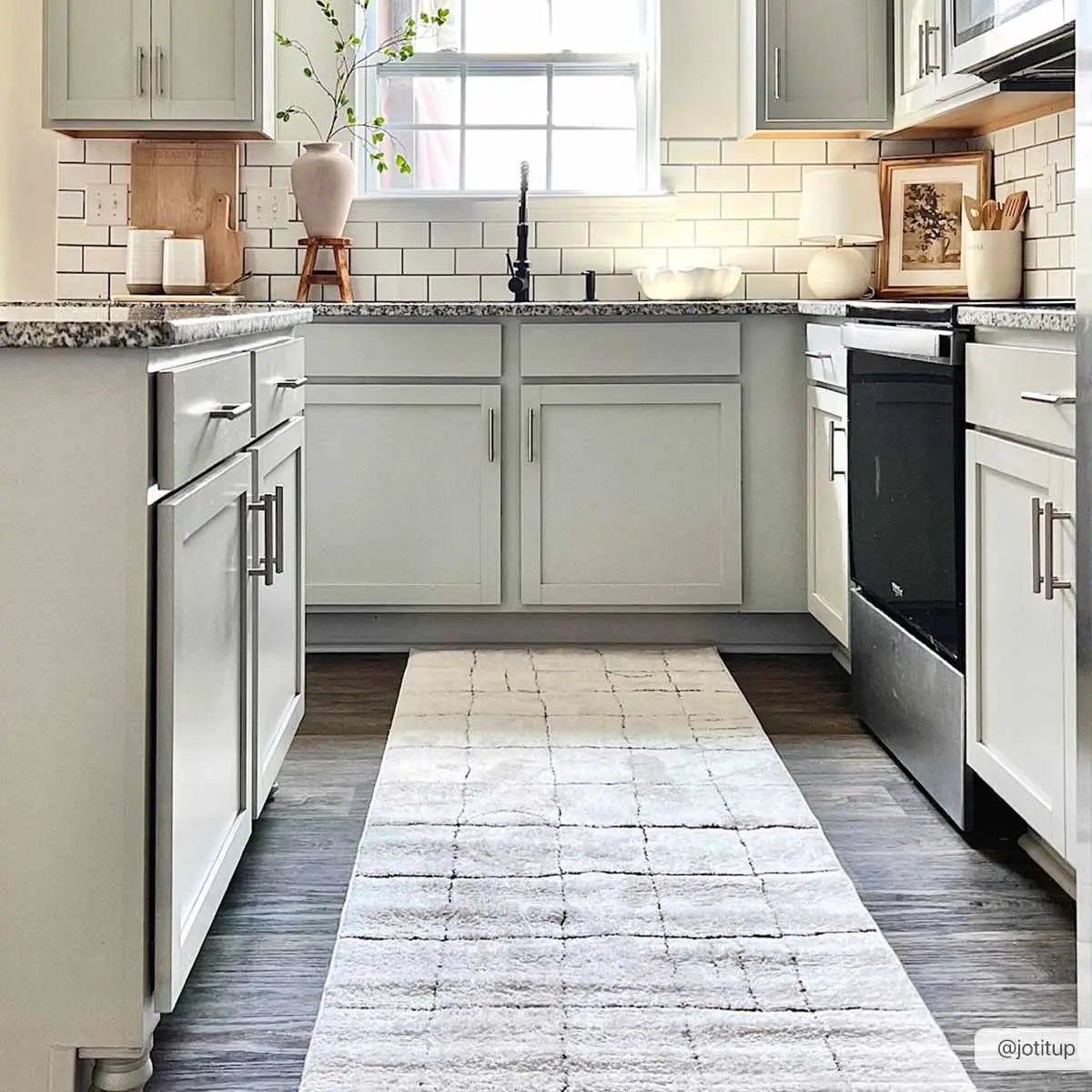 Keanu Area Rug by Boutique Rugs