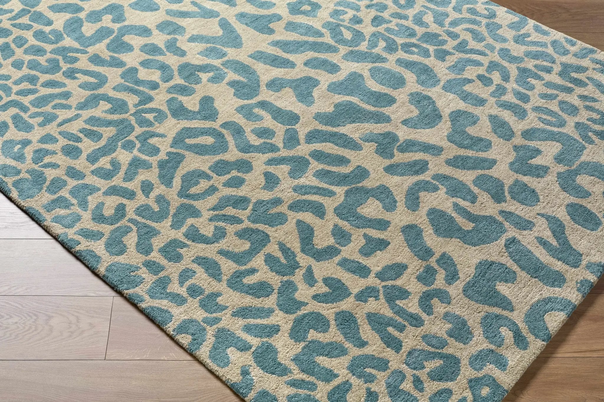 Lockbourne Leopard Print Area Rug by Boutique Rugs
