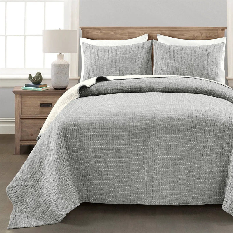 Full/Queen Size 3-Piece Reversible Cotton Yarn Woven Quilt Set in Grey Cream by HomePacific