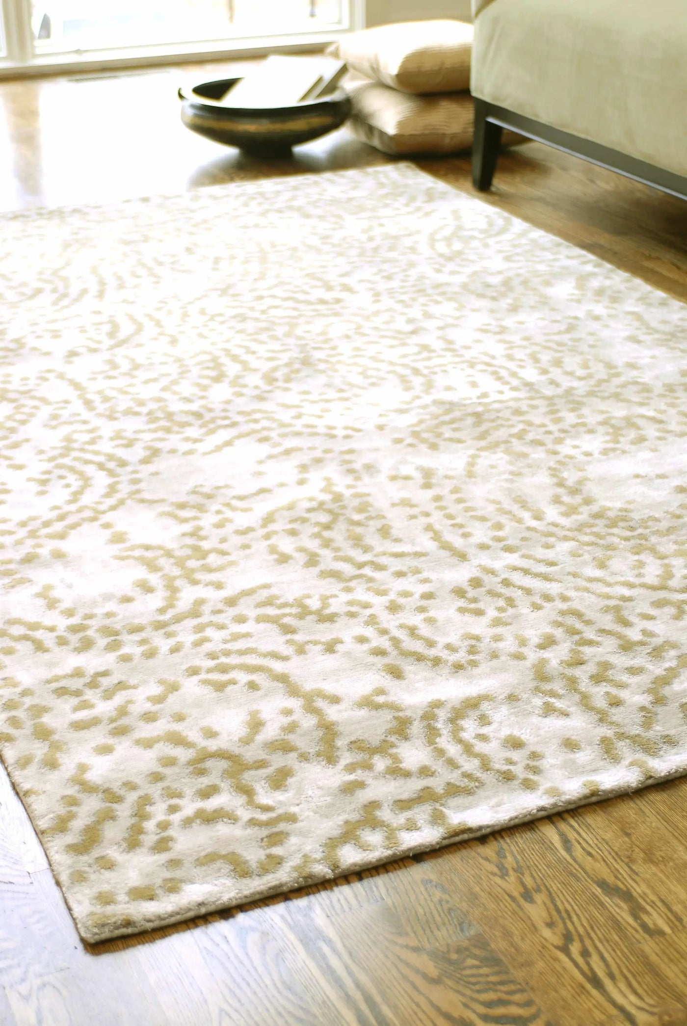 Pensacola Tan Premium Wool&Viscose Rug - Clearance by Boutique Rugs