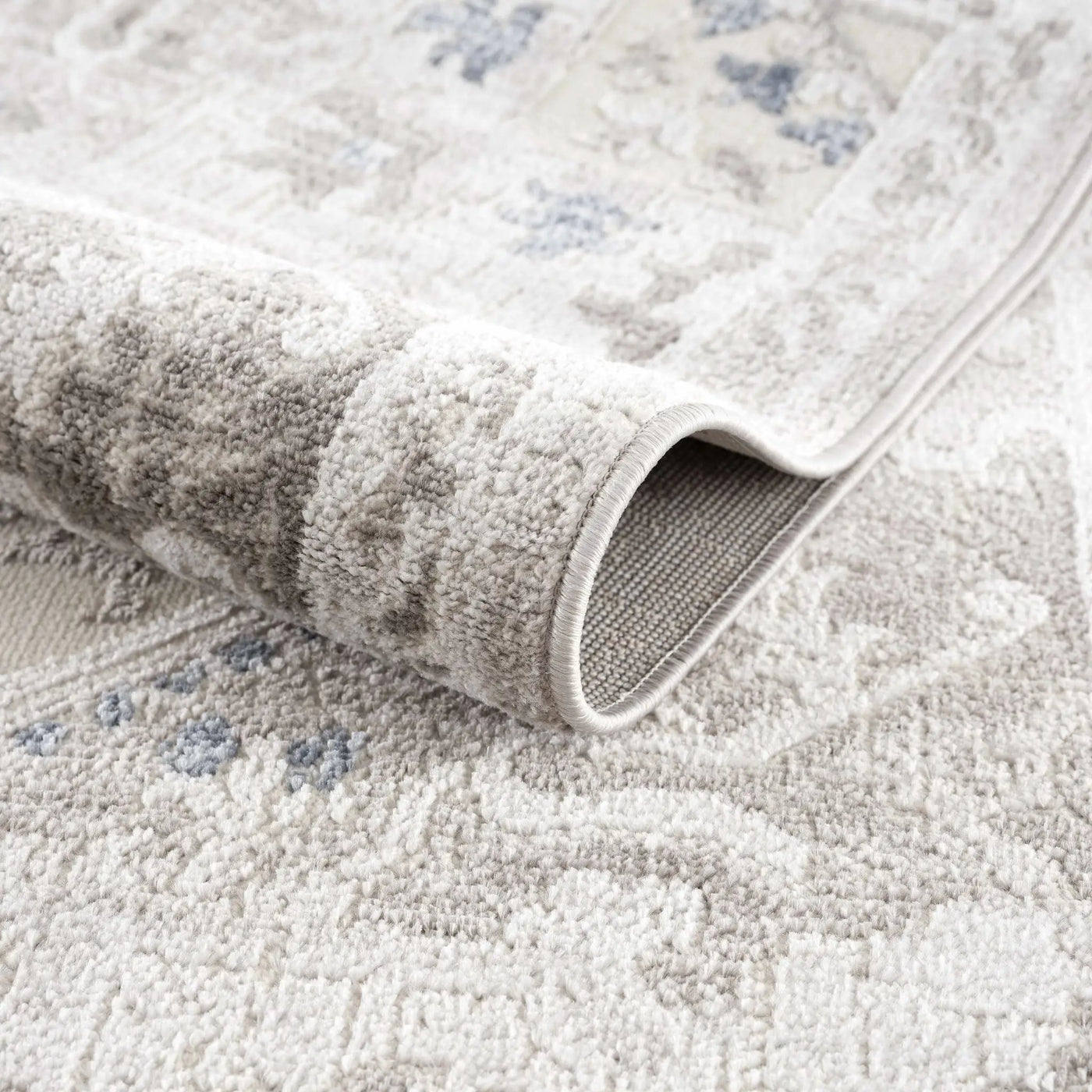 Bakir Area Rug - Clearance by Boutique Rugs