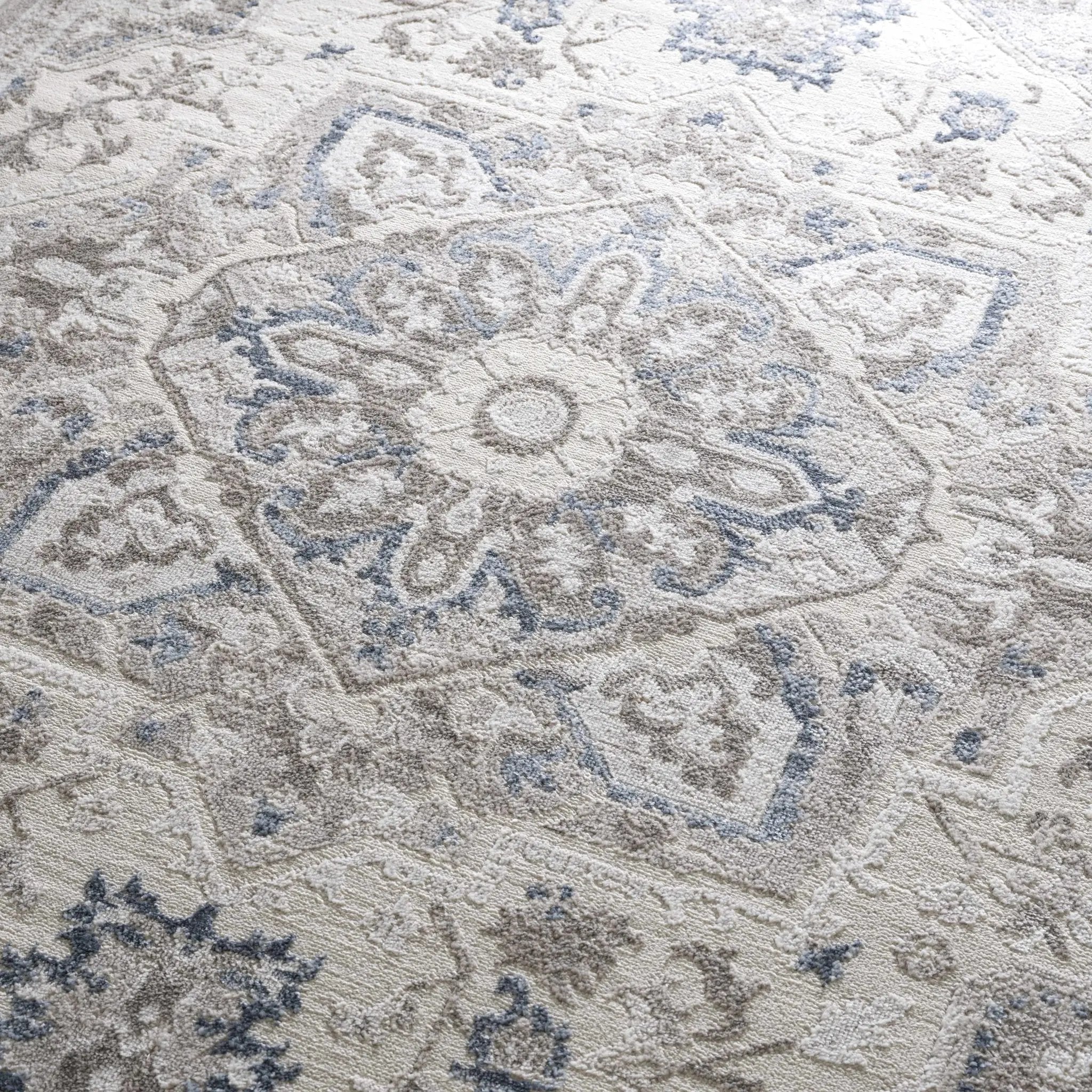 Bakir Area Rug - Clearance by Boutique Rugs