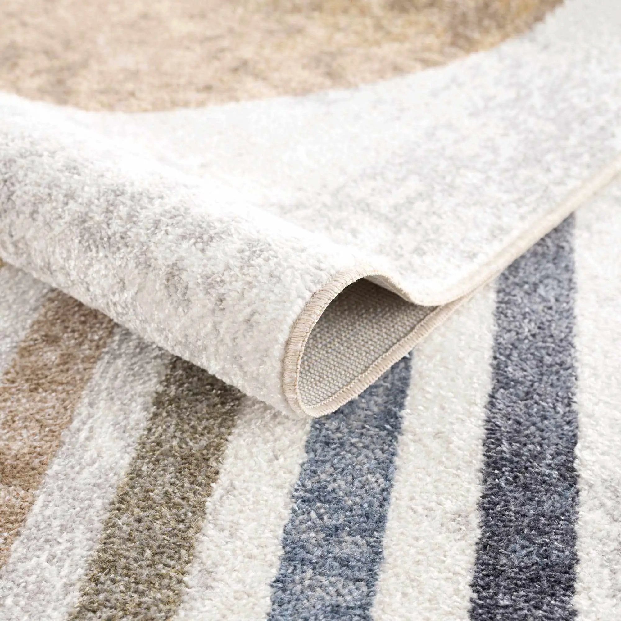 Giza Washable Area Rug by Boutique Rugs