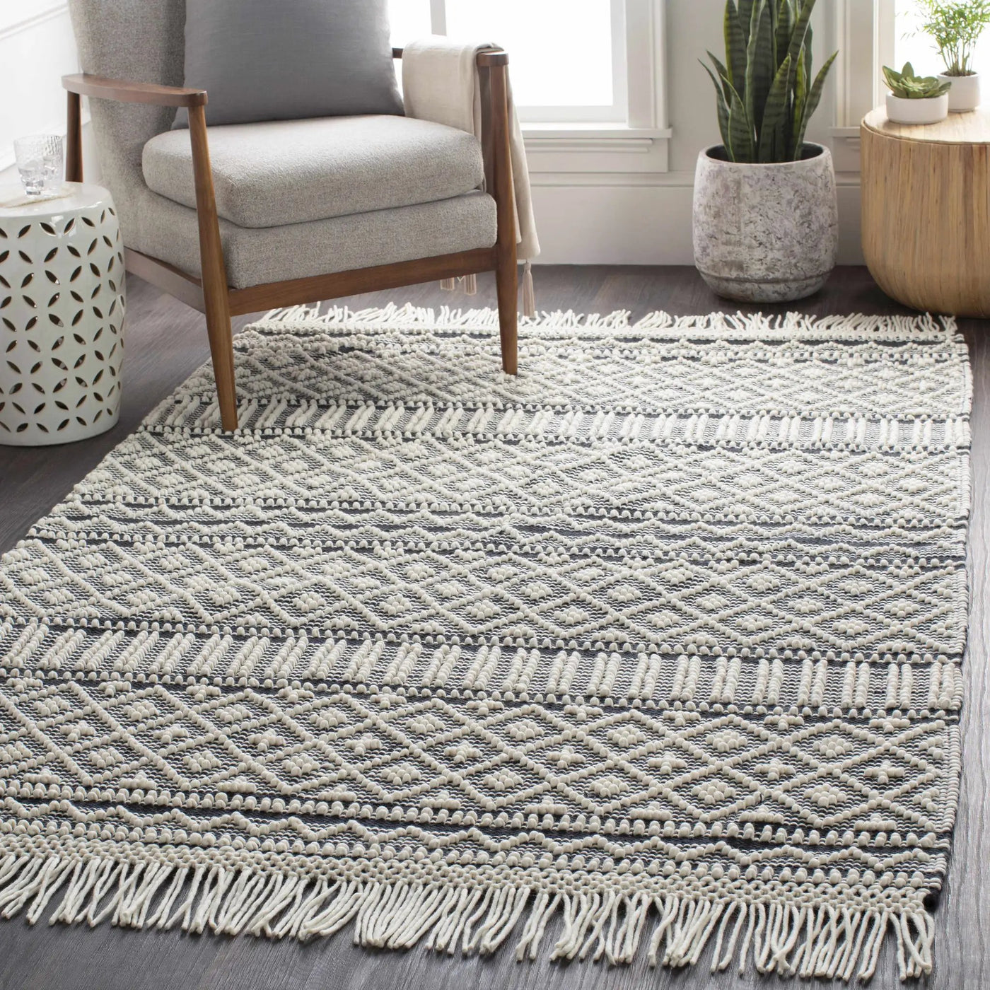 Leon Area Rug - Clearance by Boutique Rugs