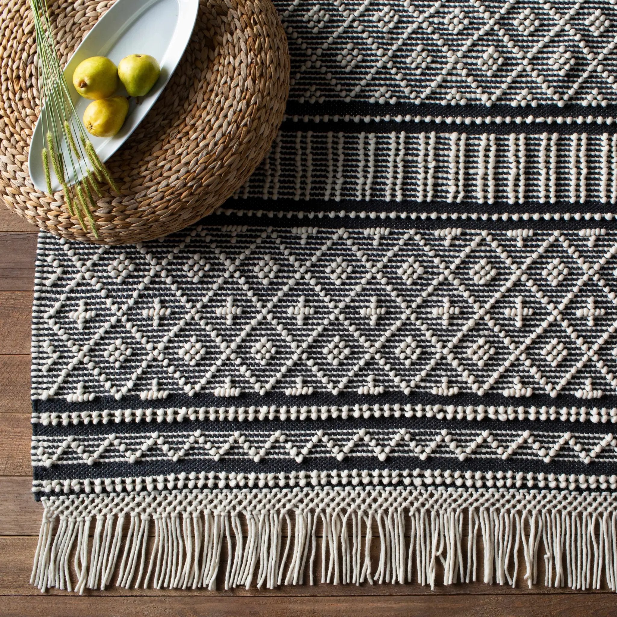 Leon Area Rug - Clearance by Boutique Rugs