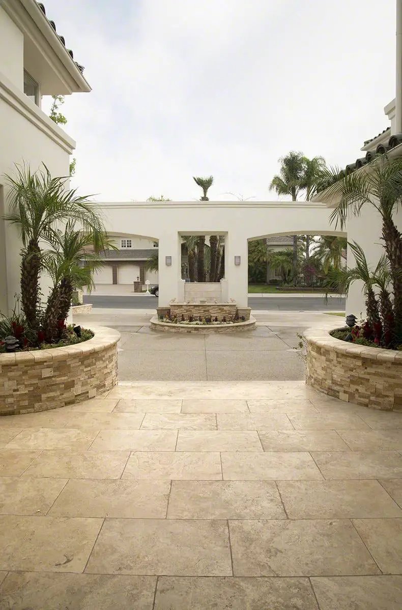 Casa Blend 3d Multi Finish Travertine Pavers 6x24 in a finished room