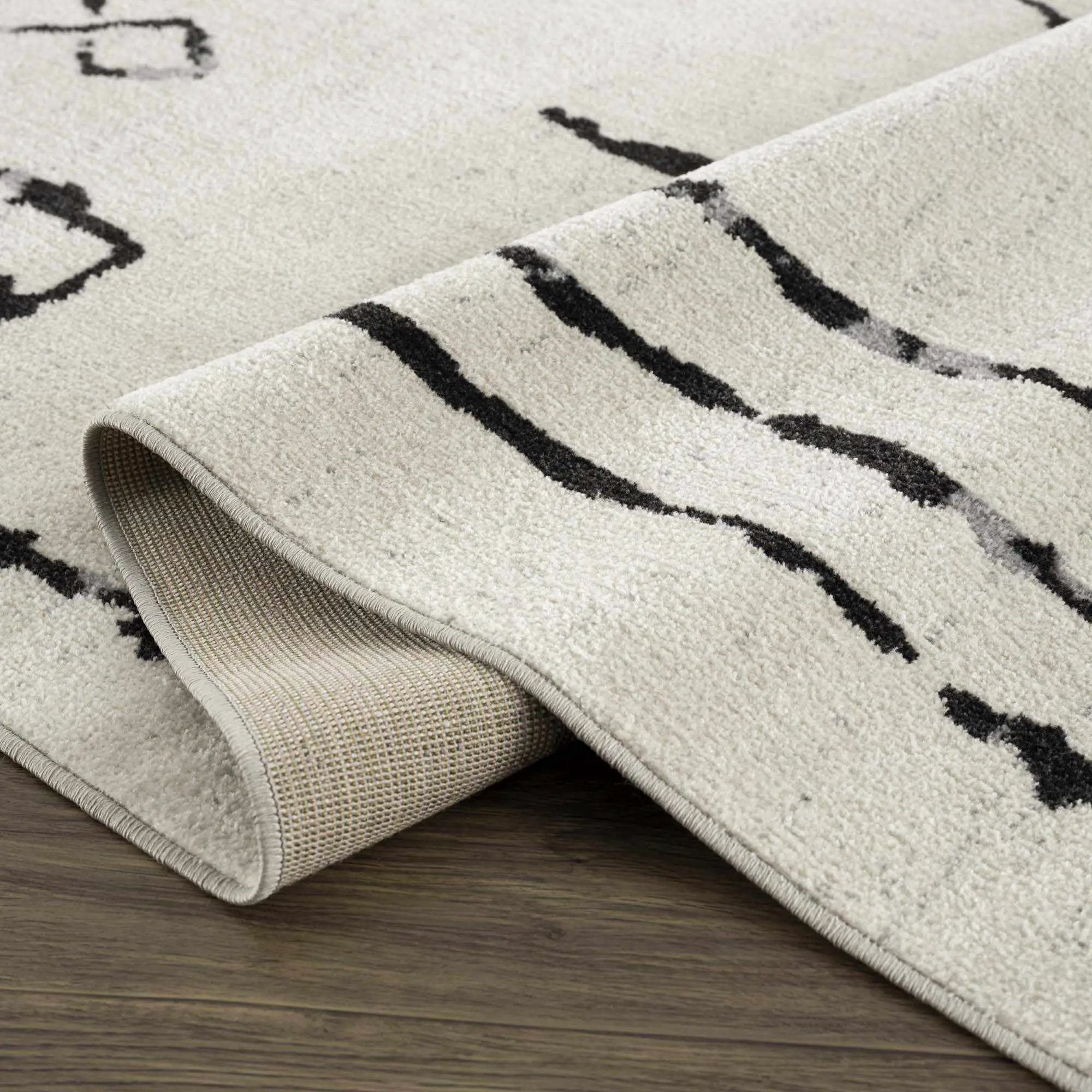 Maguyam Washable Area Rug - Clearance by Boutique Rugs