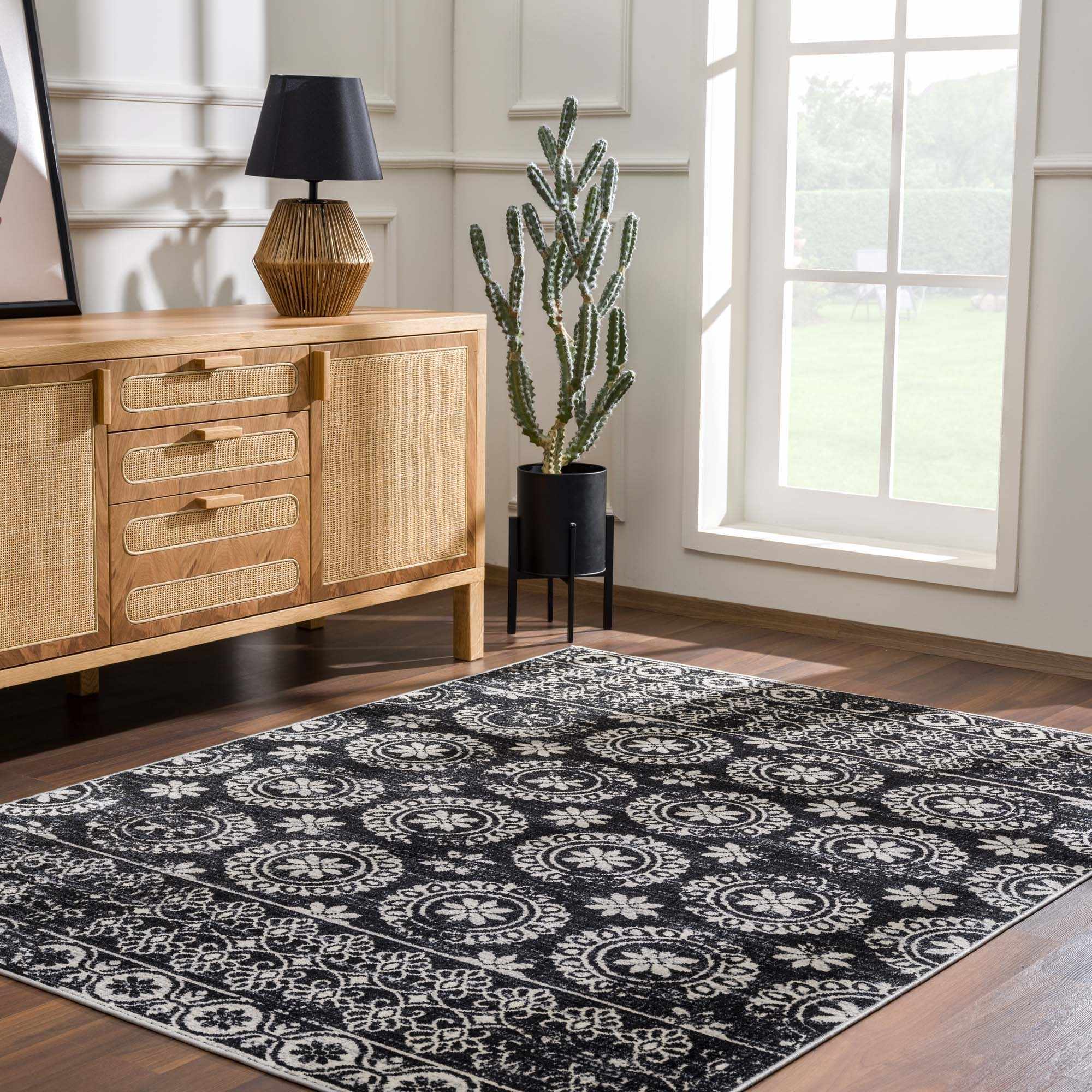 Kahraman Black & White Washable Rug - Clearance by Boutique Rugs