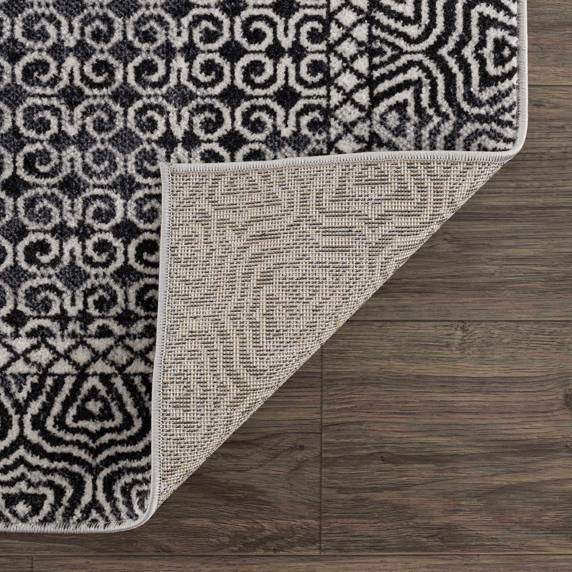 Coledale Black & White Washable Rug - Clearance by Boutique Rugs