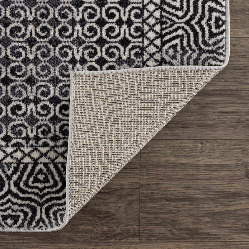 Coledale Black & White Washable Rug - Clearance by Boutique Rugs