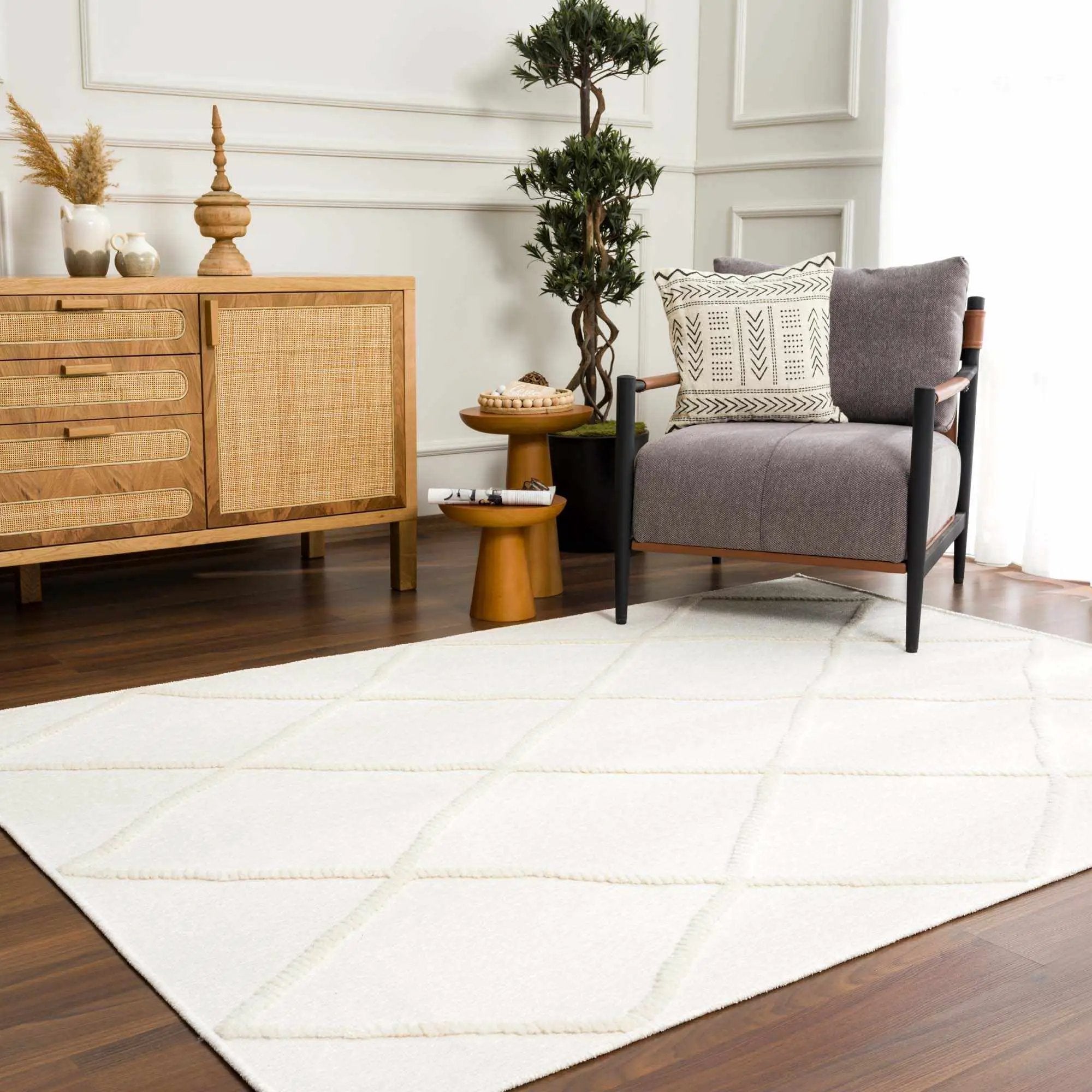 Amani White Washable Rug - Clearance by Boutique Rugs