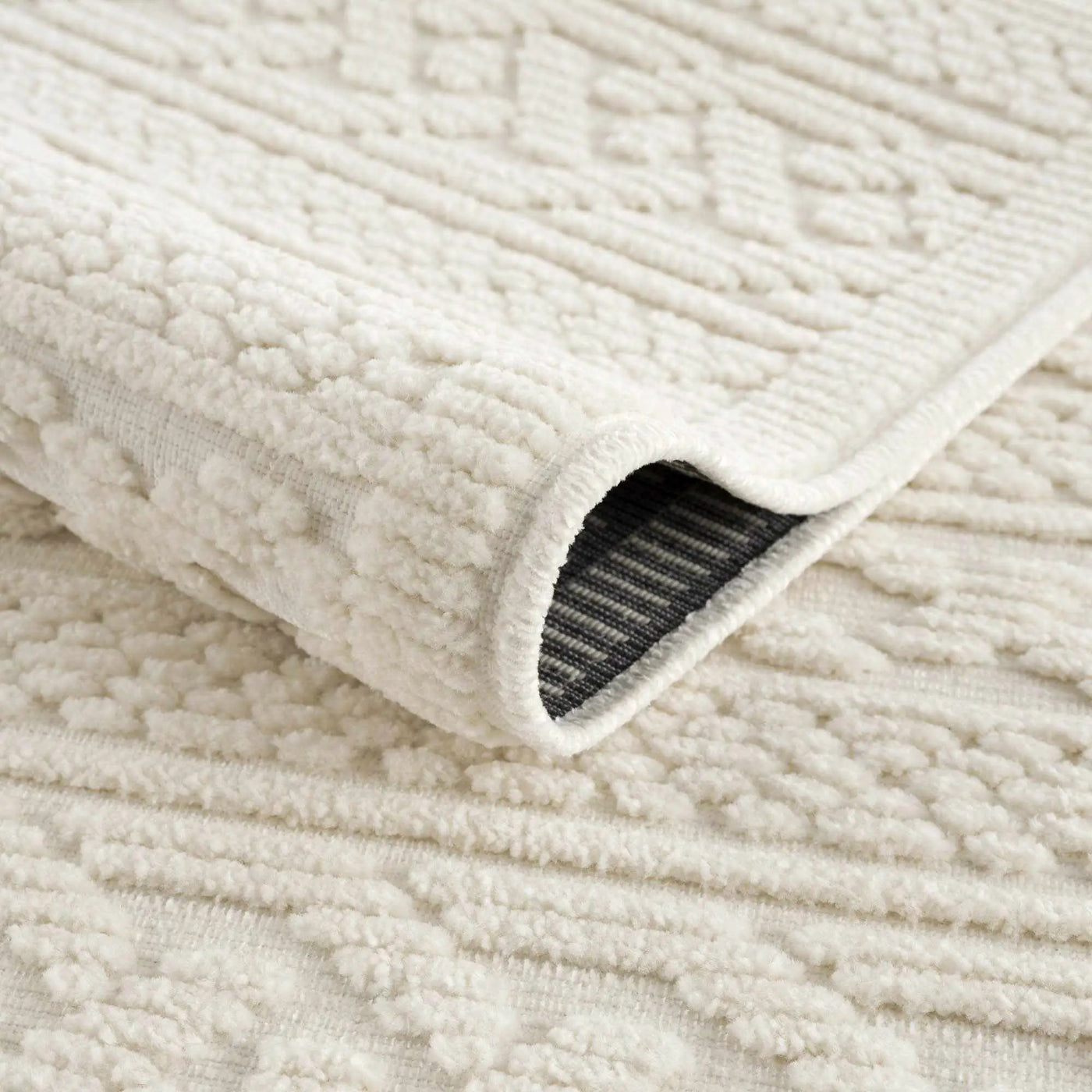 Fadey White 3D Washable Rug by Boutique Rugs
