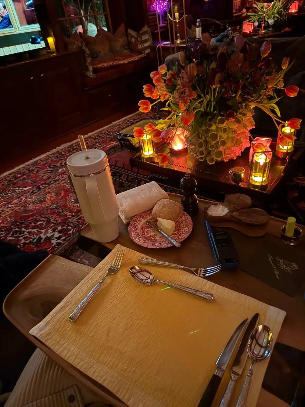 Luxury Walnut Epoxy Resin Tv, Laptop and Snack Tray by Gizz
