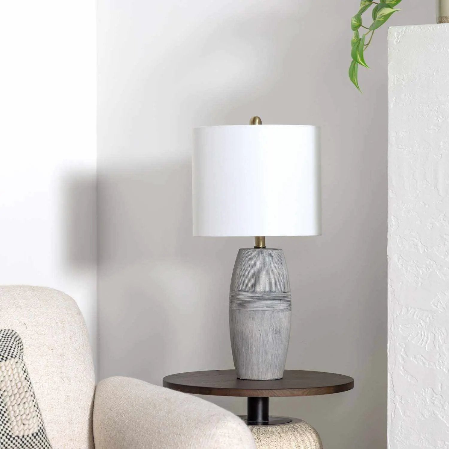 Mabayo Ribbed White Ceramic Table Lamp by Boutique Rugs