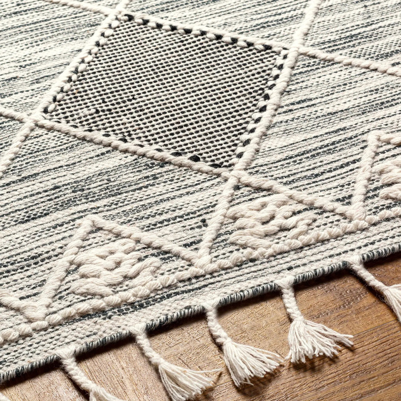Mabua Tasseled Jute&Wool Rug - Clearance by Boutique Rugs