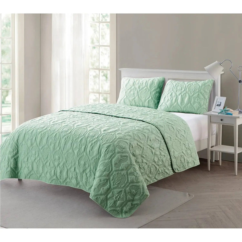Queen Coastal Beach Starfish Seashell Seahorse Light Green Teal Quilt Set by HomePacific
