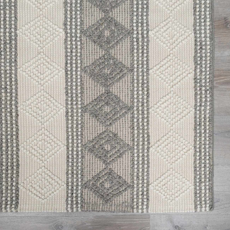 Mineola Wool Area Rug by Boutique Rugs