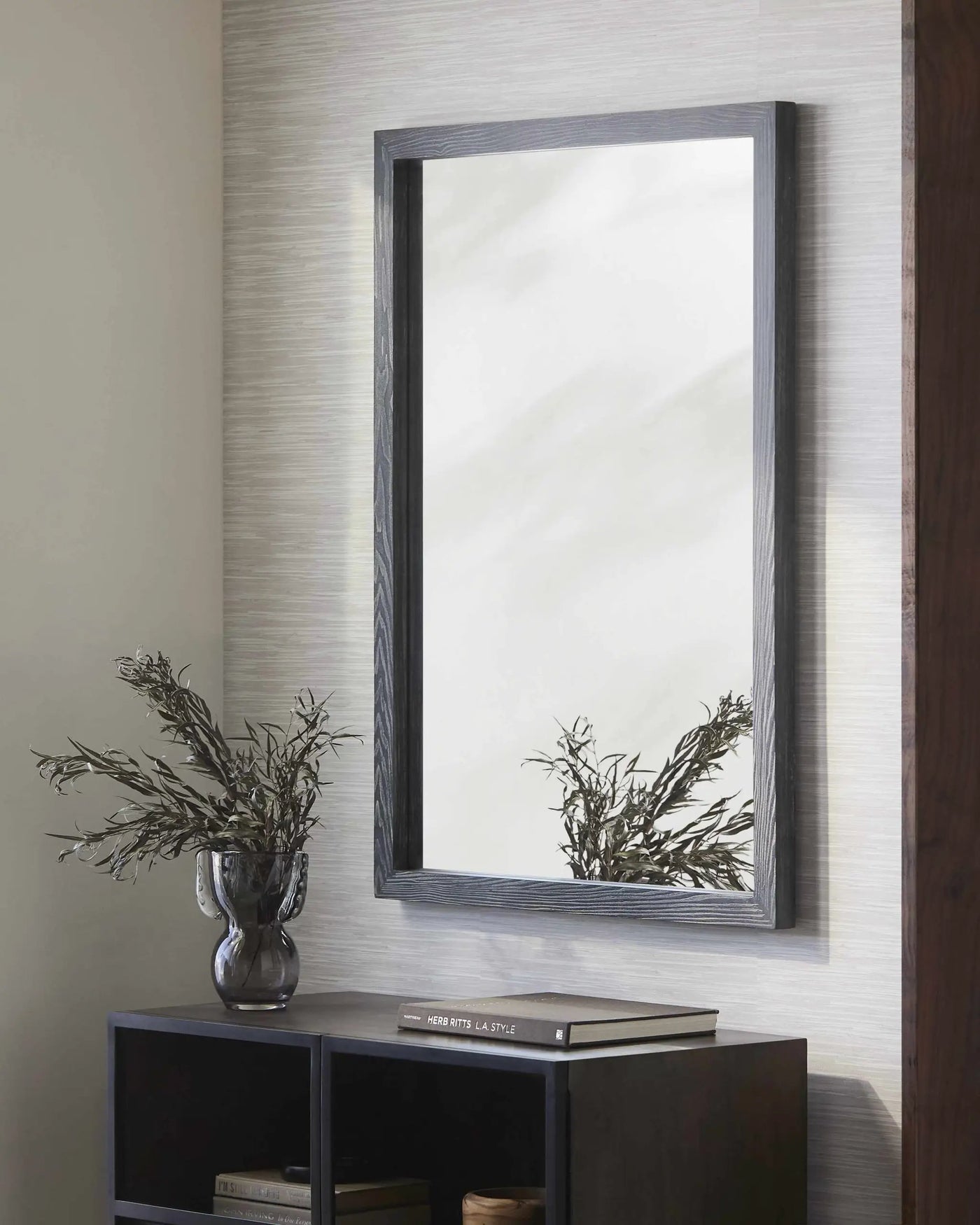 Matagalpa Black Accent Mirror by Boutique Rugs