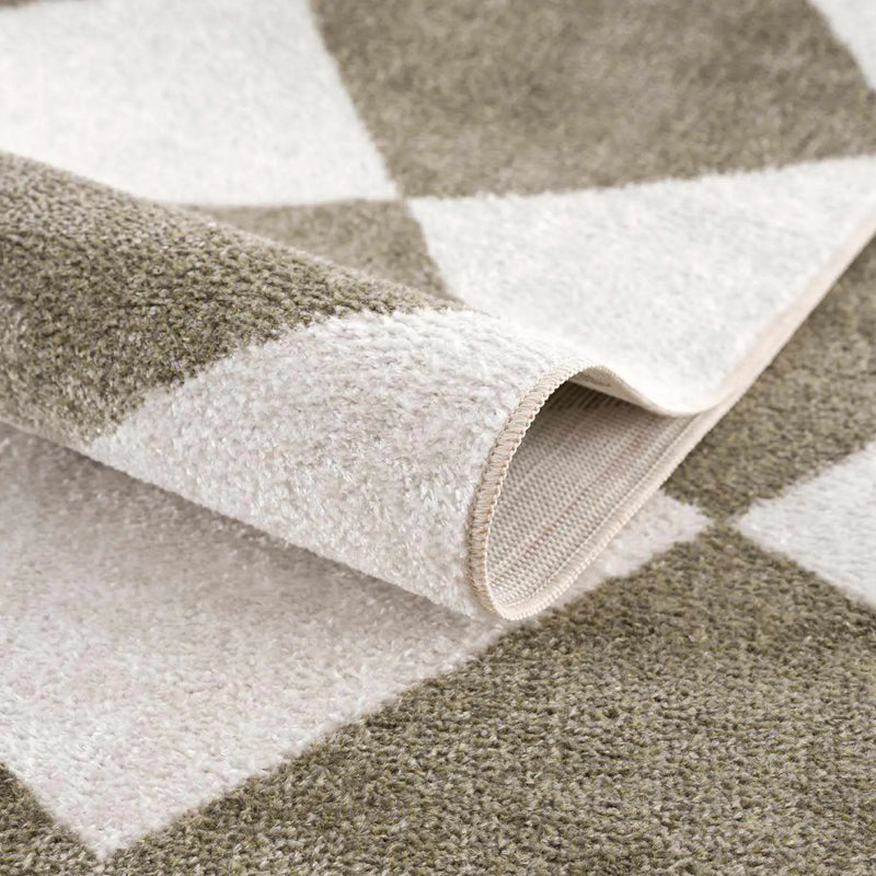 Ulric Green Diamond Washable Area Rug by Boutique Rugs