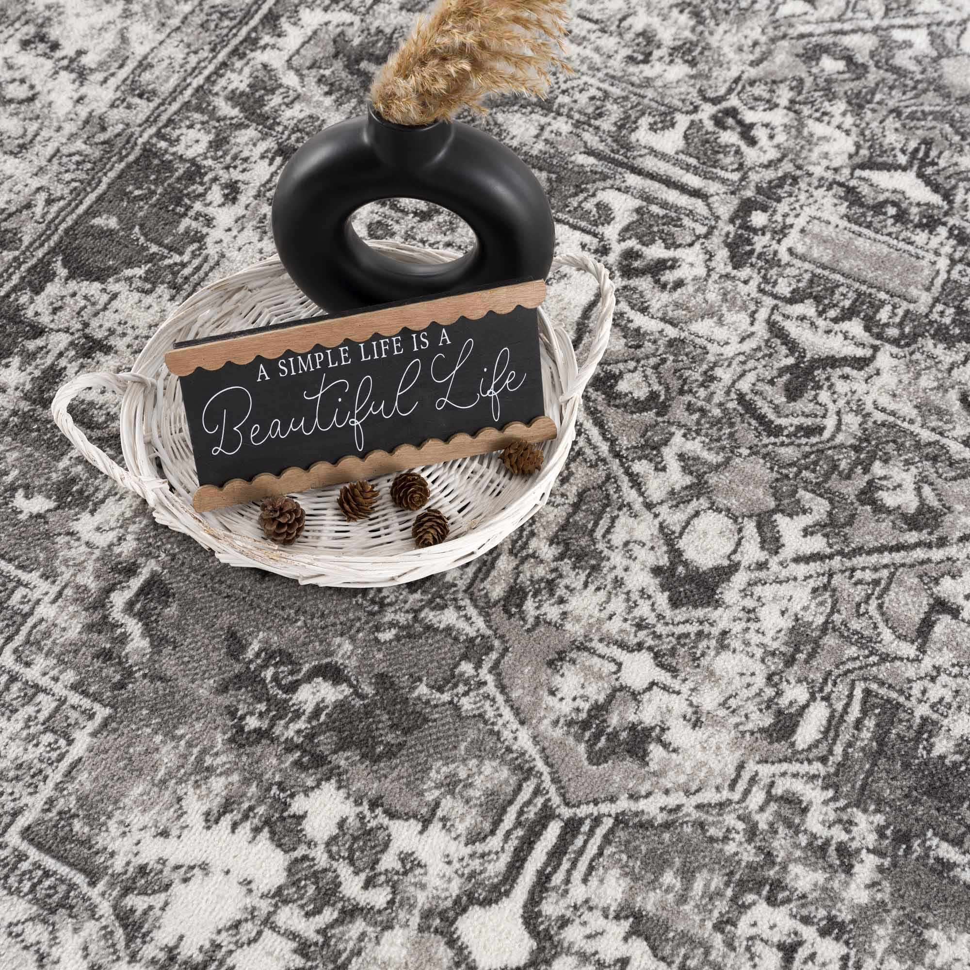 Eddie Area Rug - Clearance by Boutique Rugs