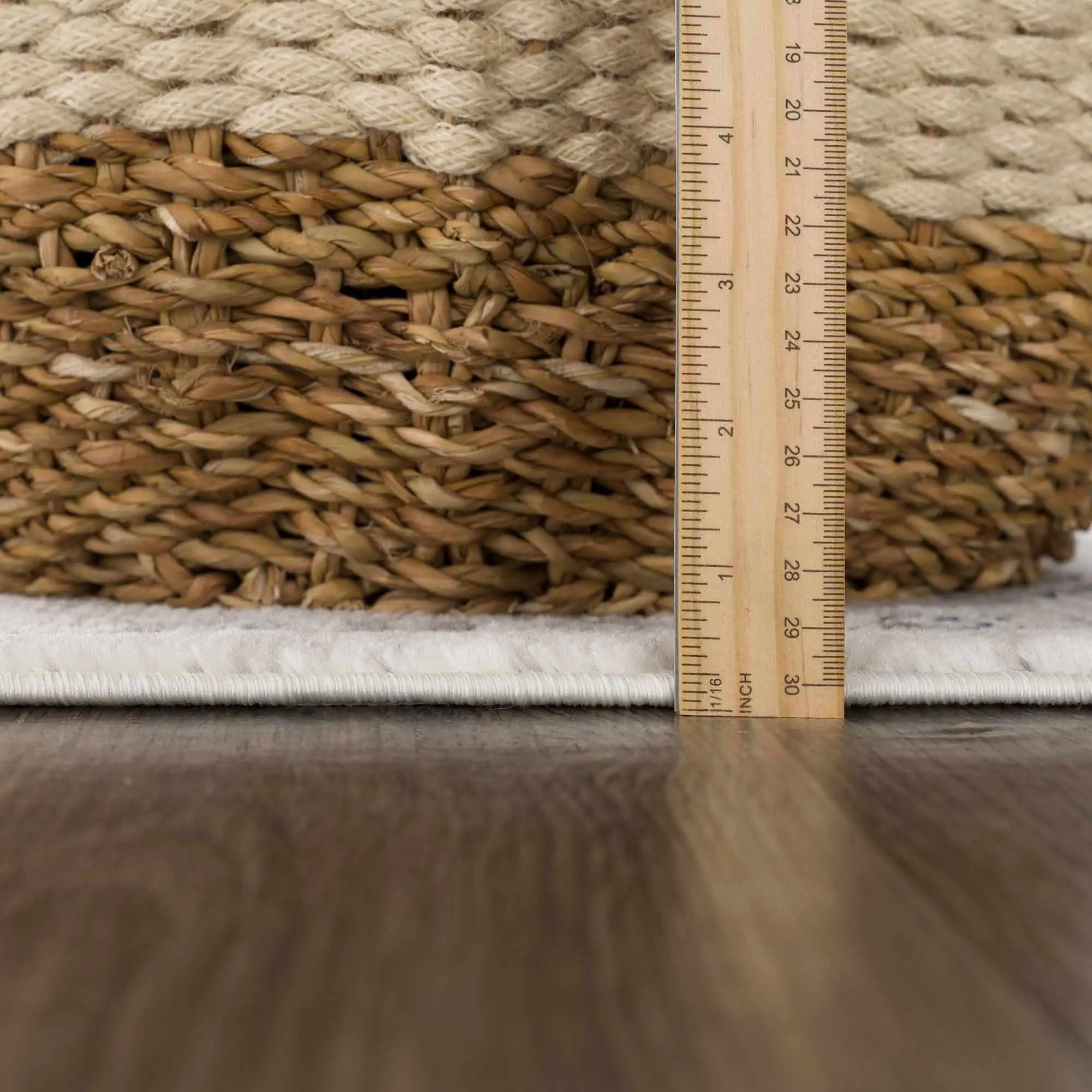 Buenaventura Cream & Navy Area Rug - Clearance by Boutique Rugs