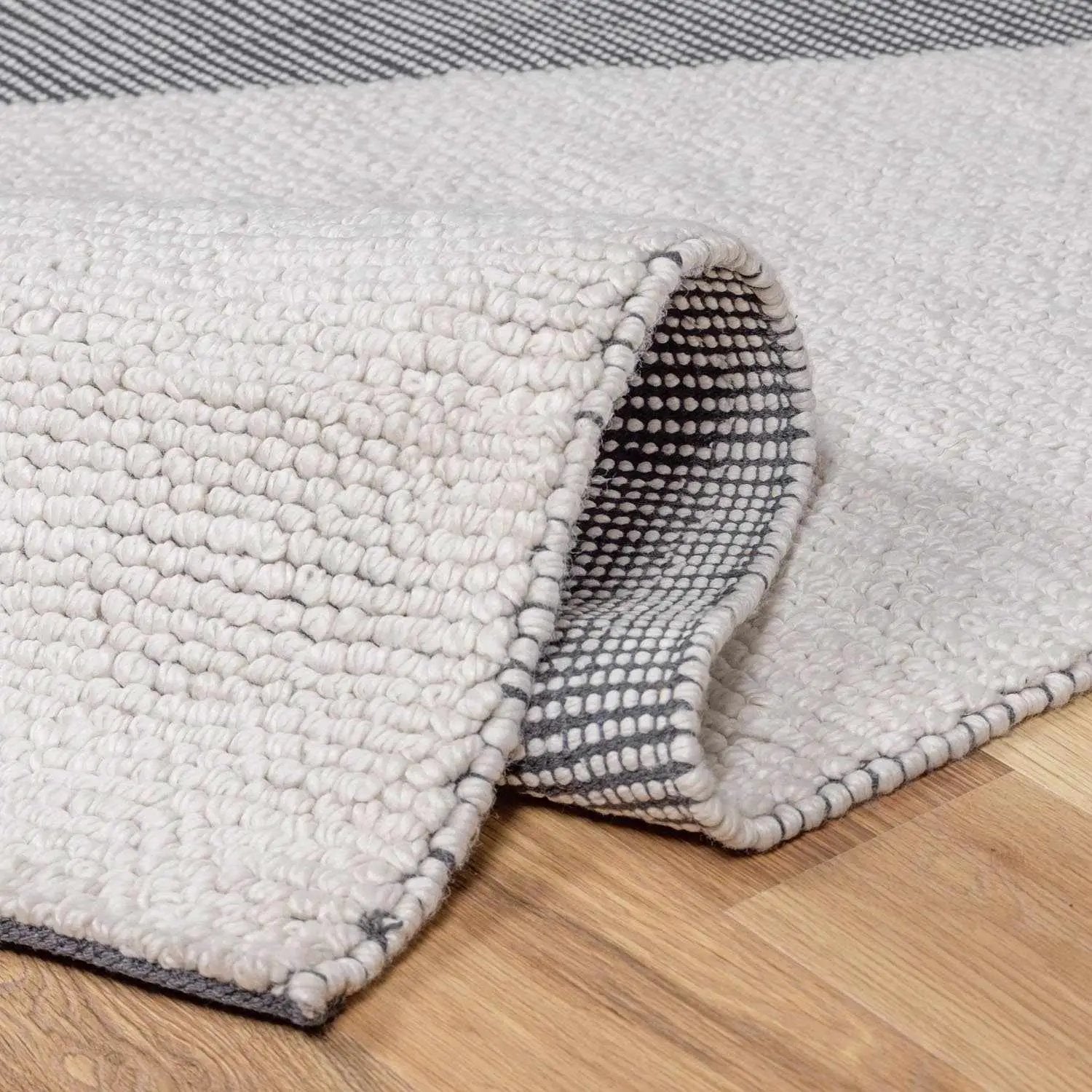 Mantee Area Rug - Clearance by Boutique Rugs