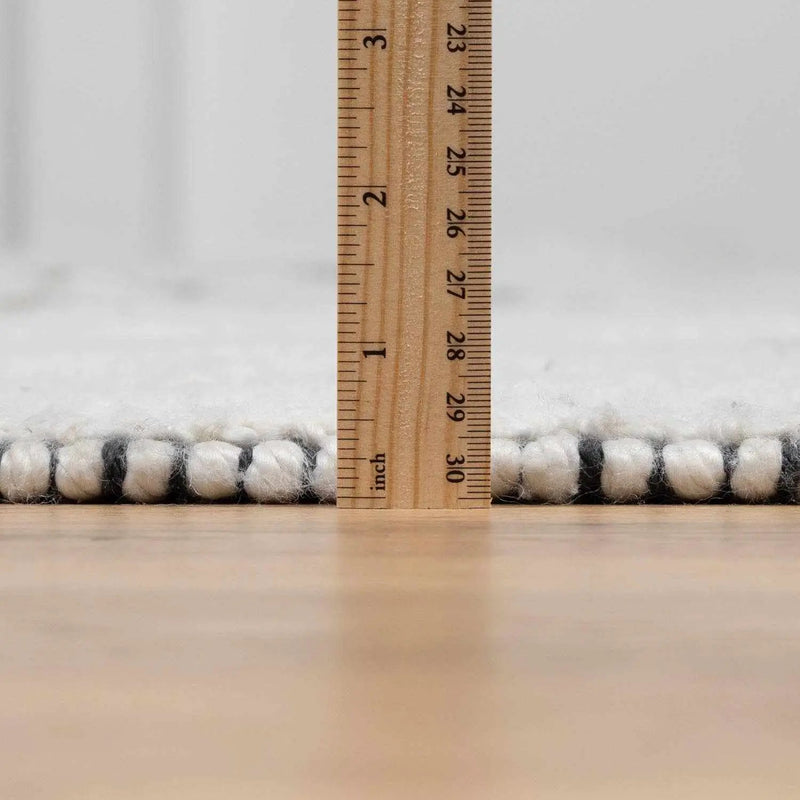 Mantee Area Rug - Clearance by Boutique Rugs