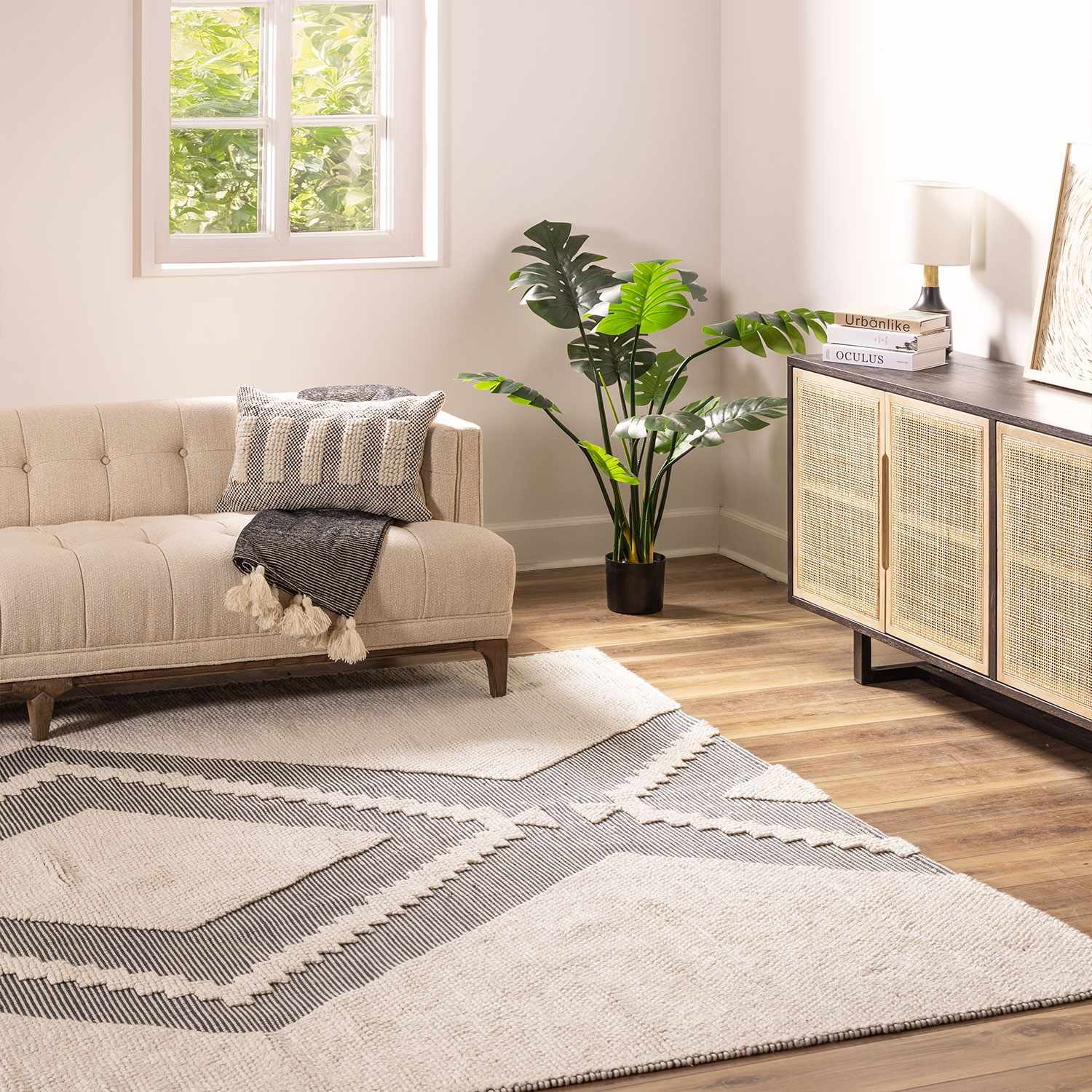 Mantee Area Rug - Clearance by Boutique Rugs