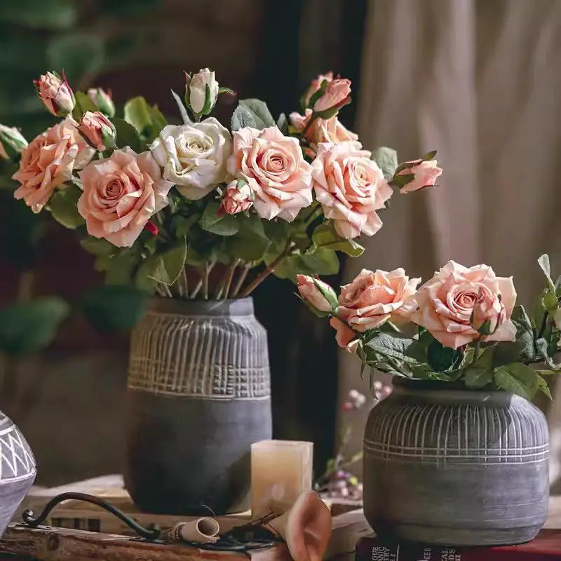 Rolled Edge American Rose Stem 18" Tall by RusticReach