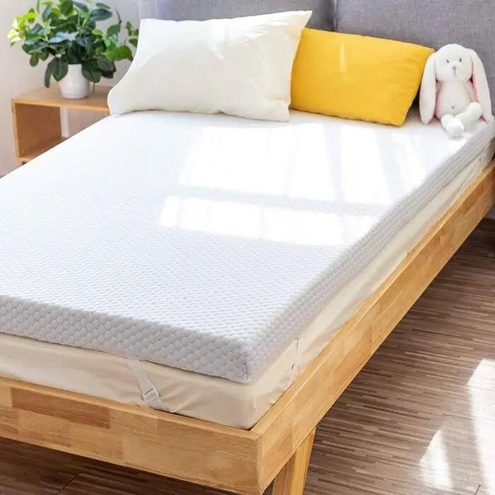 Full size 3-inch Memory Foam Mattress Topper with Removeable Baffle Box Cover by HomePacific