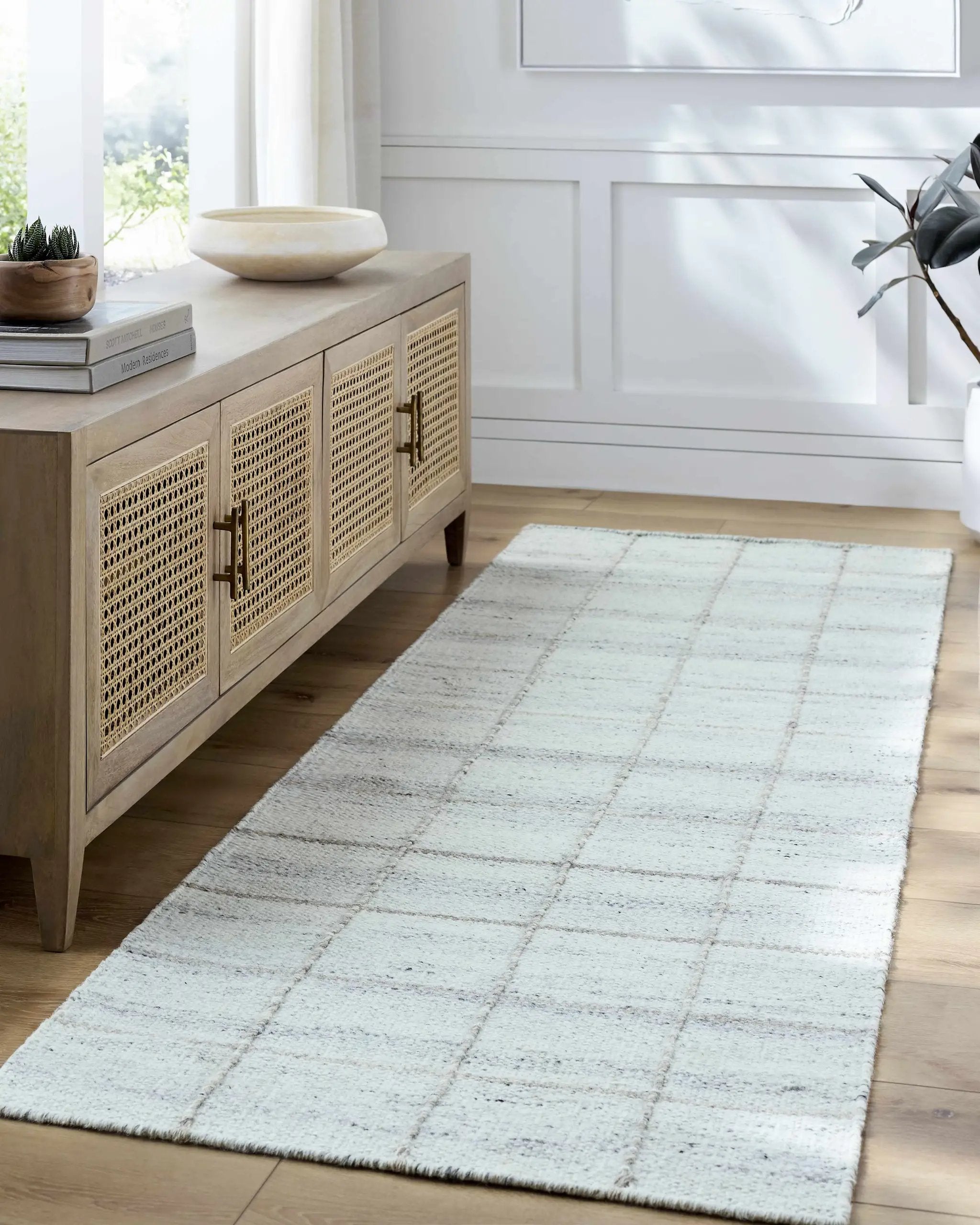 Nissa Light Gray Checkered Wool Rug by Boutique Rugs