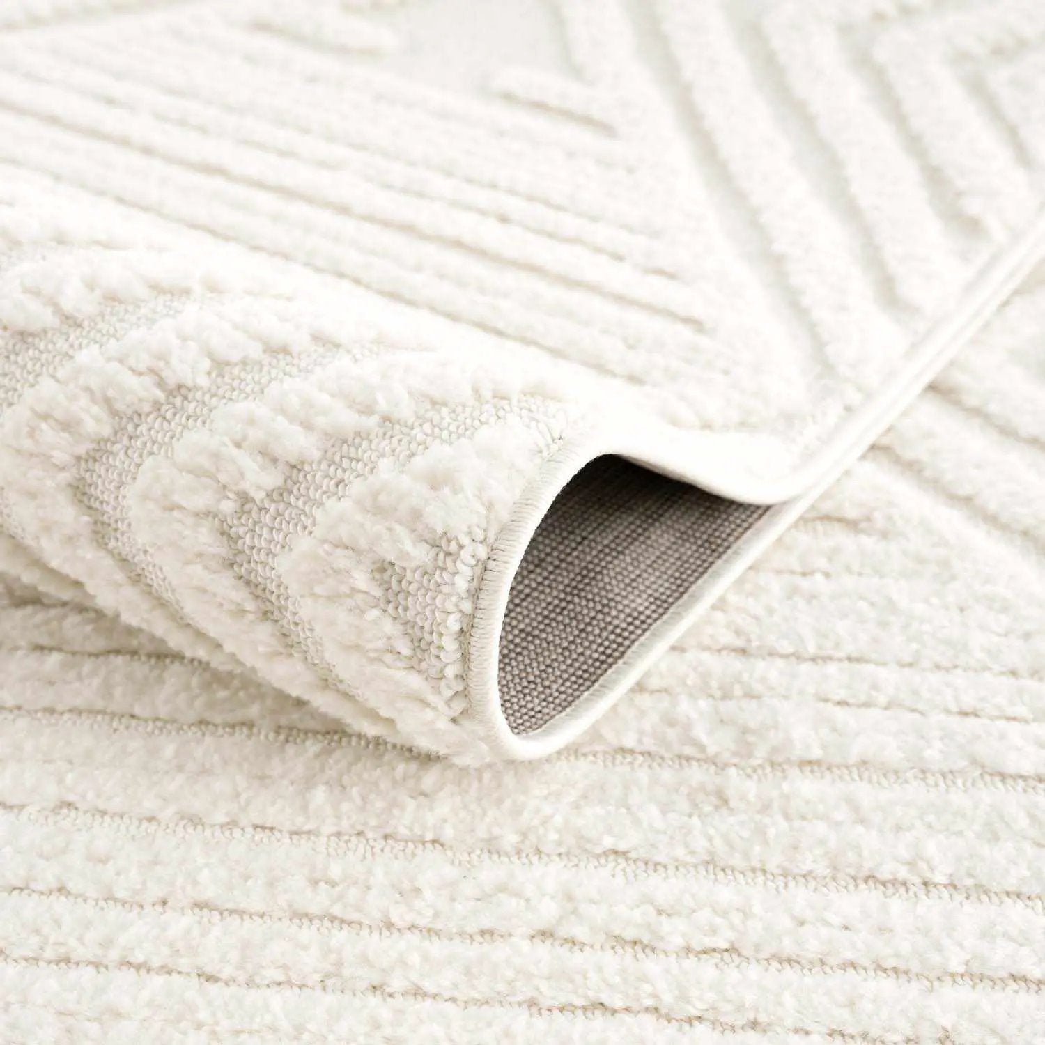 Manyas 3D Bone Area Rug with Tassels - Clearance by Boutique Rugs